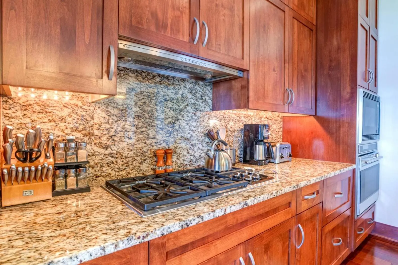 Apartment Kbm Resorts Free Car Palapala At Montage Kapalua Bay Ocean Front Resort United States