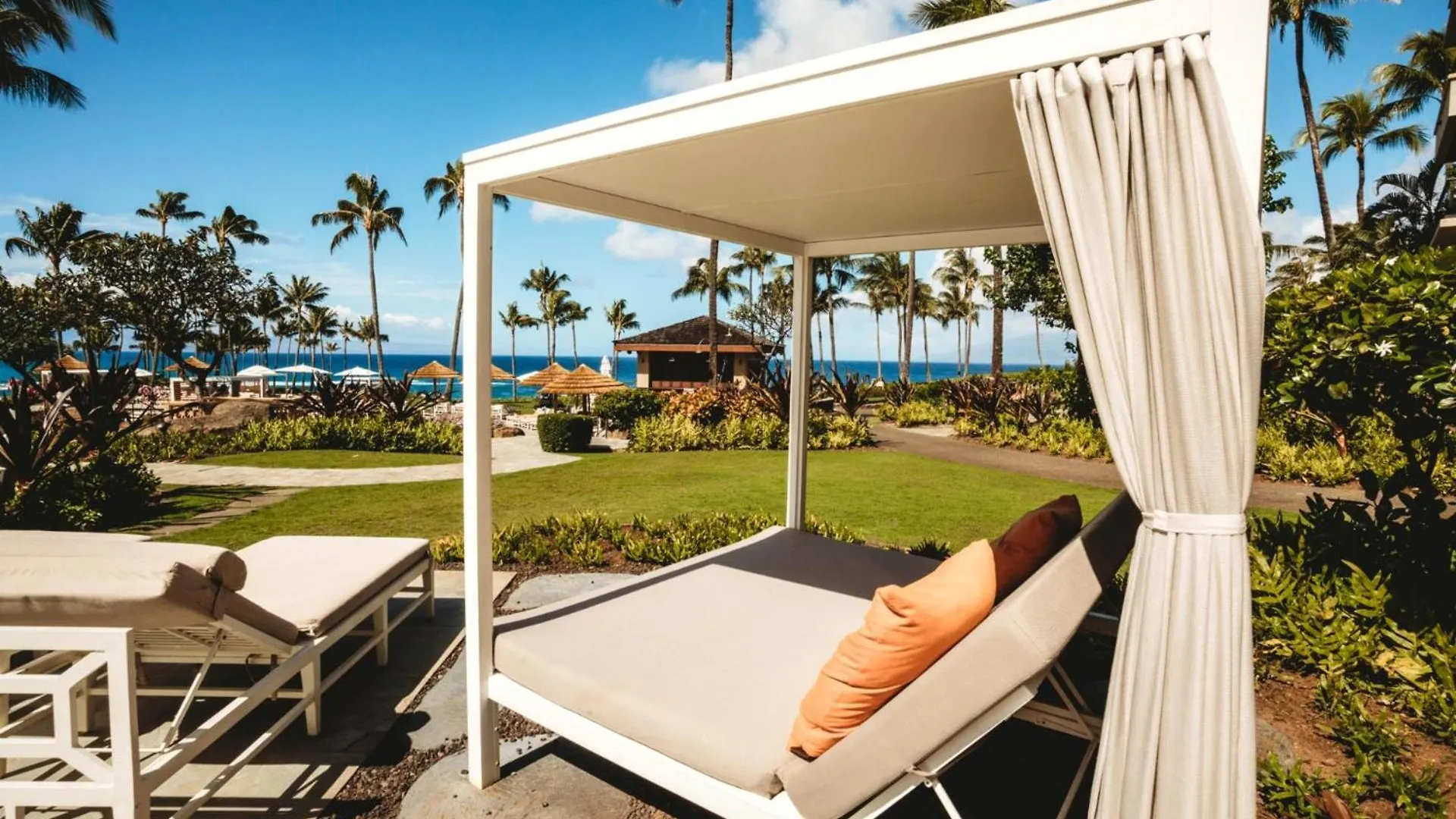 Kbm Resorts Free Car Palapala At Montage Kapalua Bay Ocean Front Resort